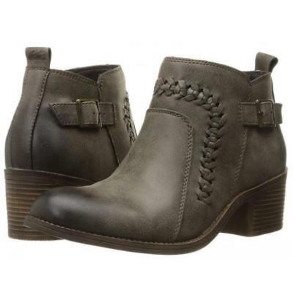 Billabong “Take a Walk” booties in Grey